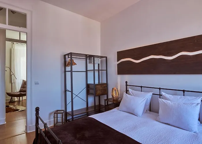 The Blue Sky Nest リスボン